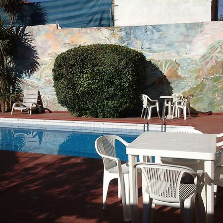 Hotel Cordoba ヴィラ・カルロス・パス エクステリア 写真