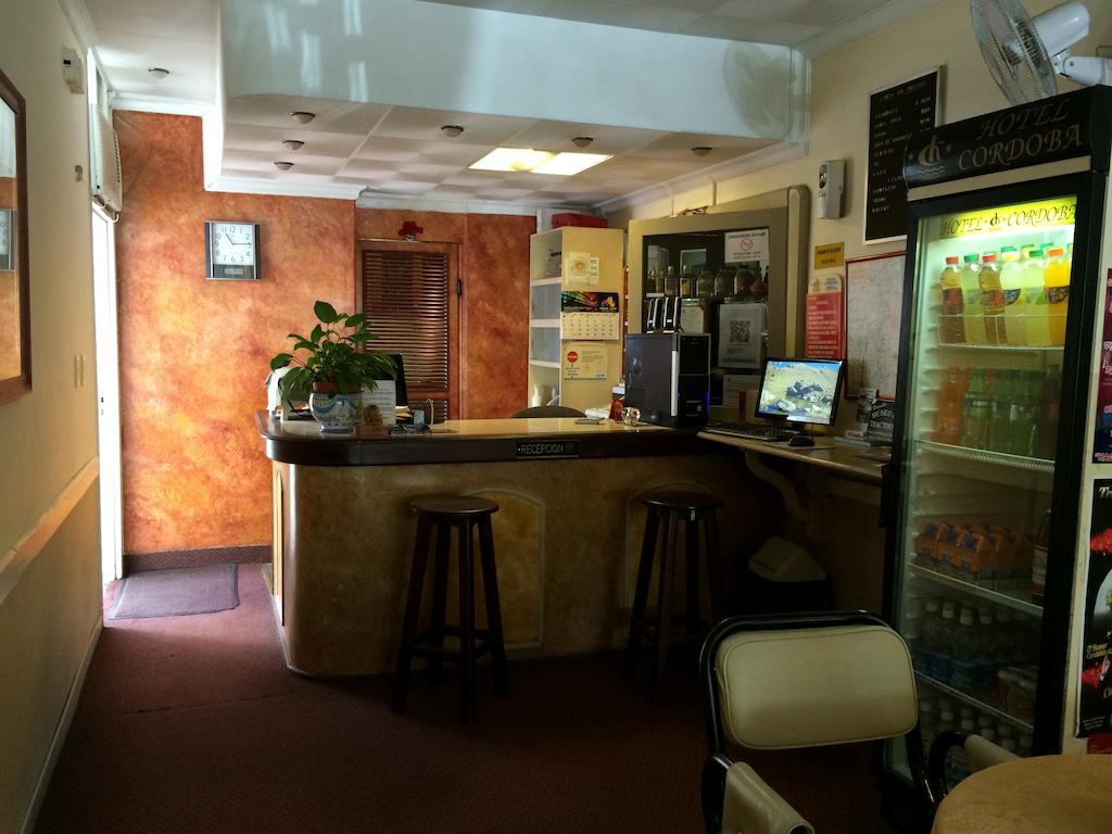 Hotel Cordoba ヴィラ・カルロス・パス エクステリア 写真