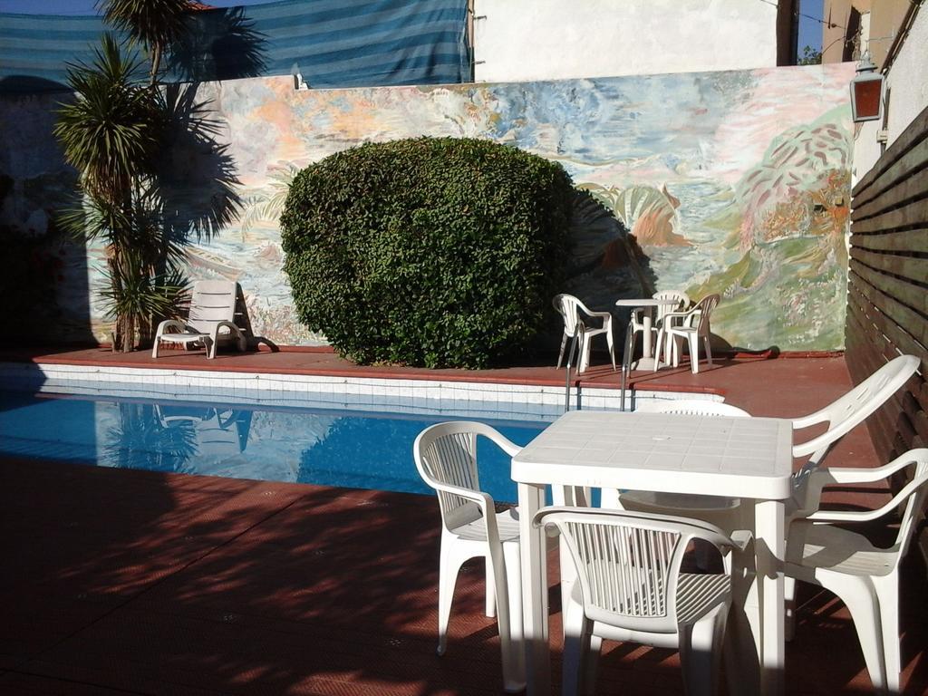 Hotel Cordoba ヴィラ・カルロス・パス エクステリア 写真