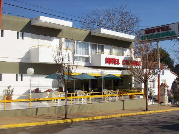 Hotel Cordoba ヴィラ・カルロス・パス エクステリア 写真